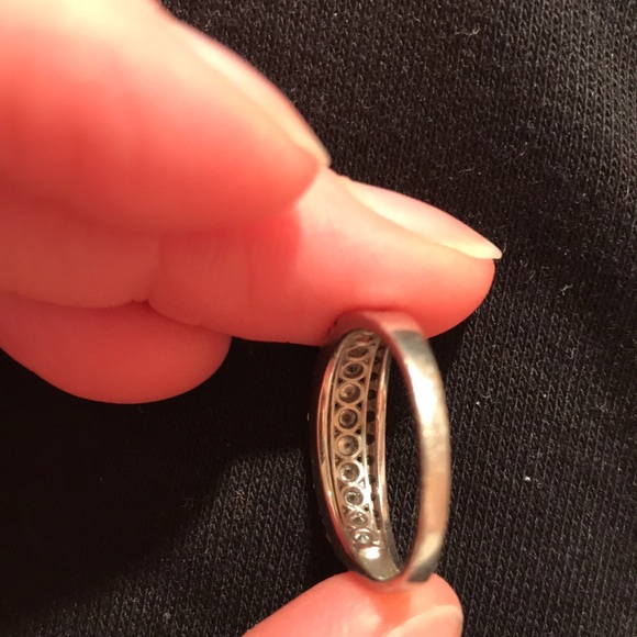 Platinum 1 carat diamond ring size 7.25 - Picture 5 of 15